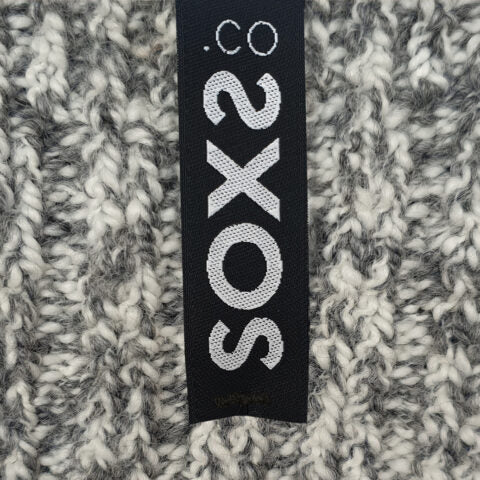 Soxs-wollen-sokken-grijs-medium-zwart-label