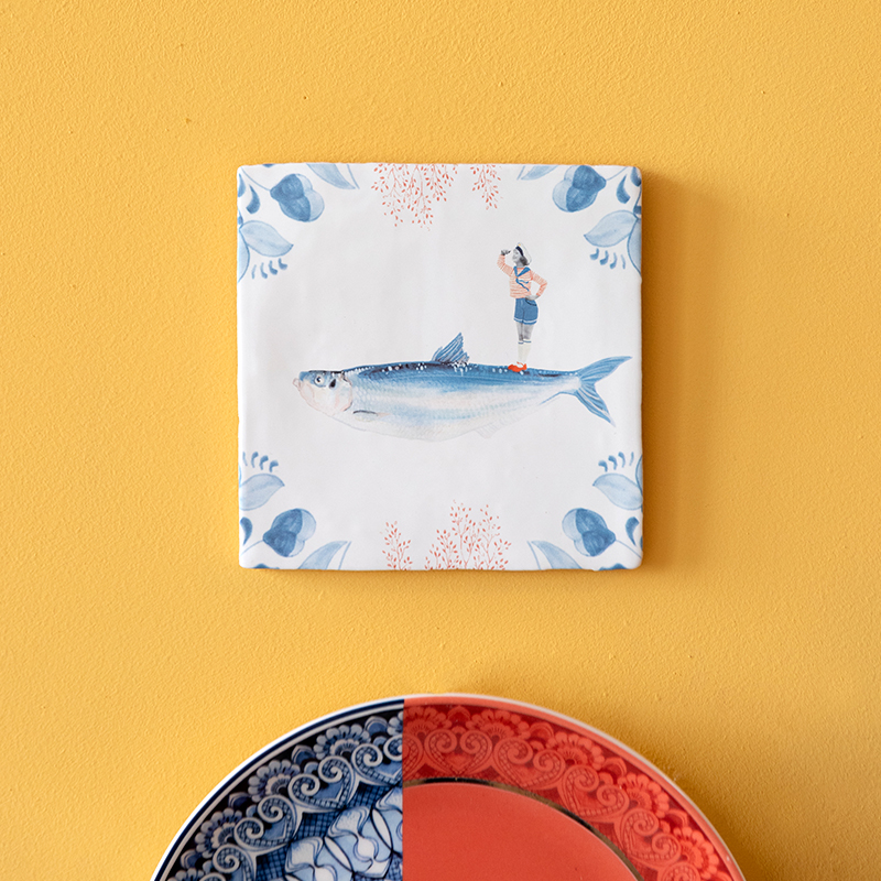 storytiles-tegel-blauwe-vis-matroos-kijken