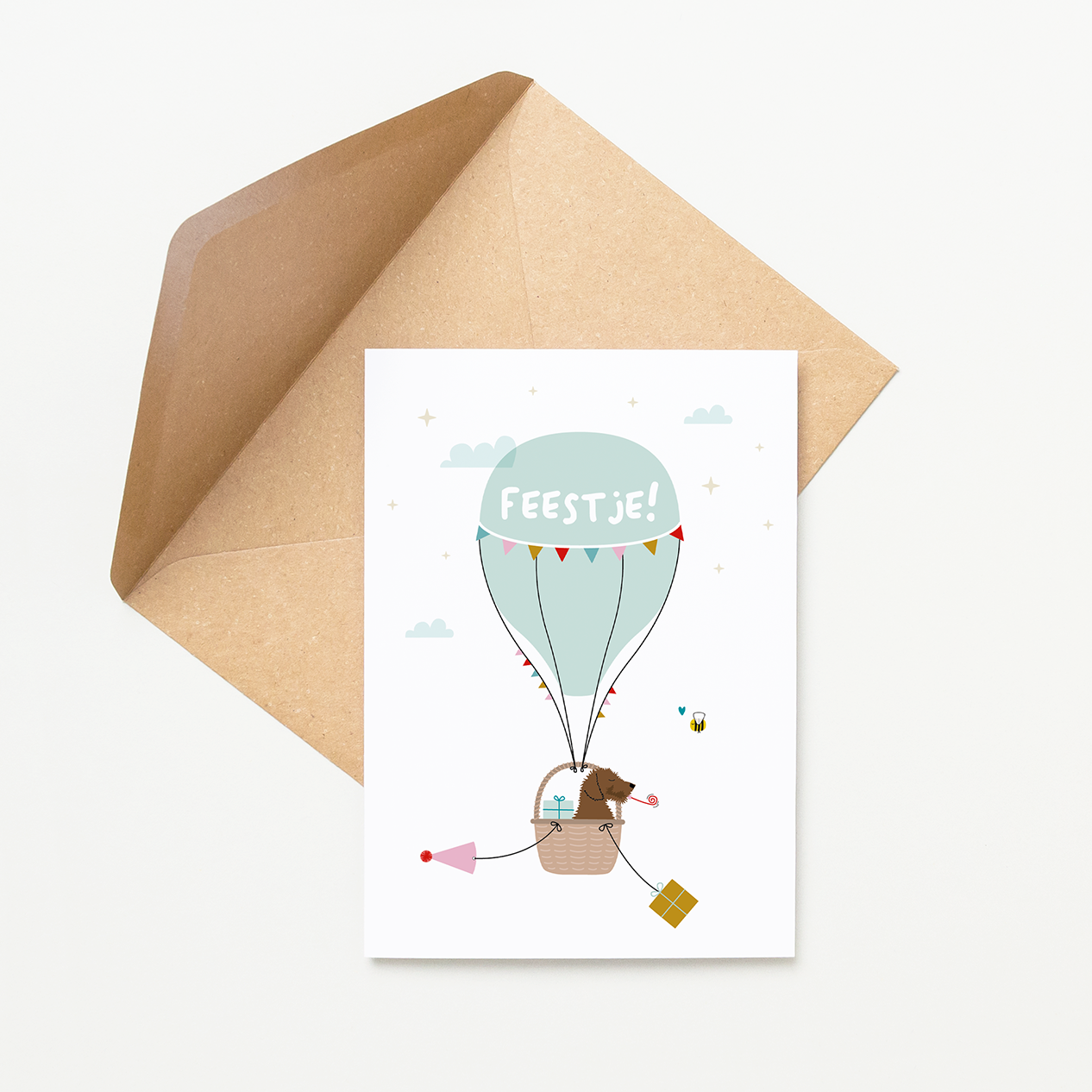 uitnodiging-kinderfeestje-wolken-luchtballon