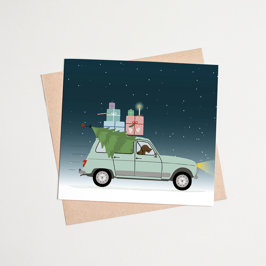 Kerstkaart-teckel-kerstboom-auto-renault-4