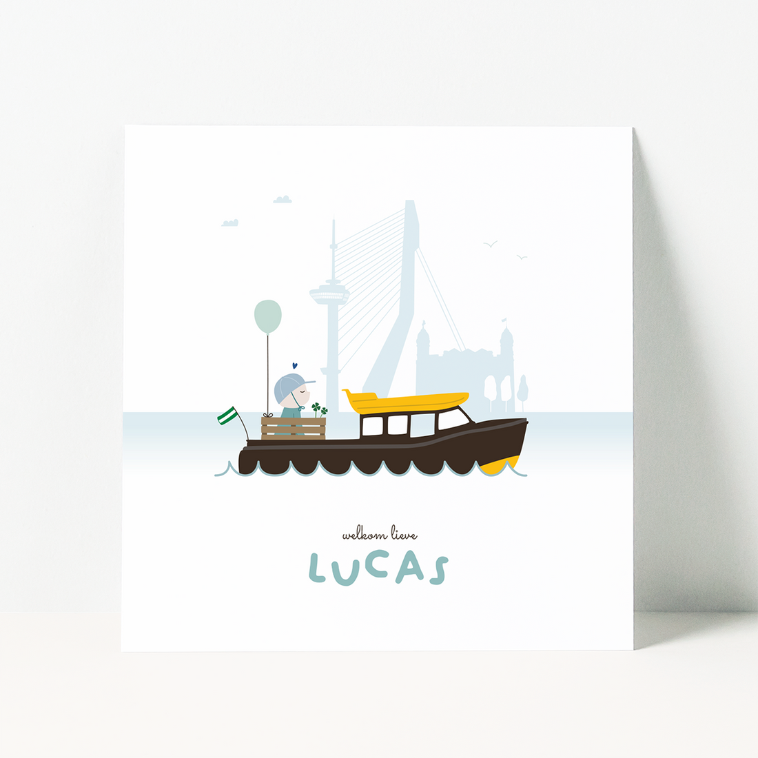 geboortekaartje Rotterdam met baby in watertaxi en skyline met Erasmusbrug