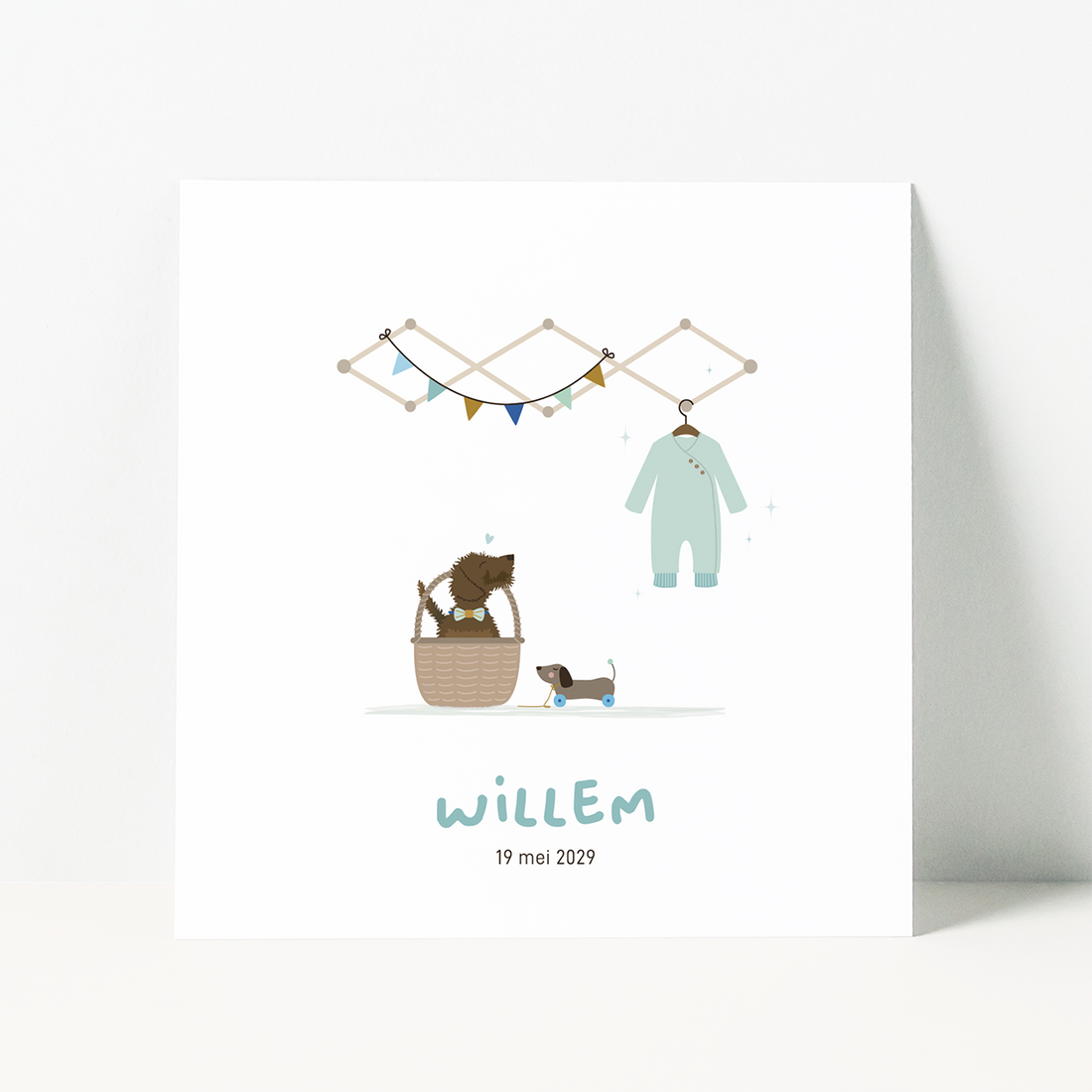 geboortekaartje jongen met teckel naast mandje met baby en rompertje