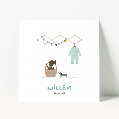 geboortekaartje jongen met teckel naast mandje met baby en rompertje