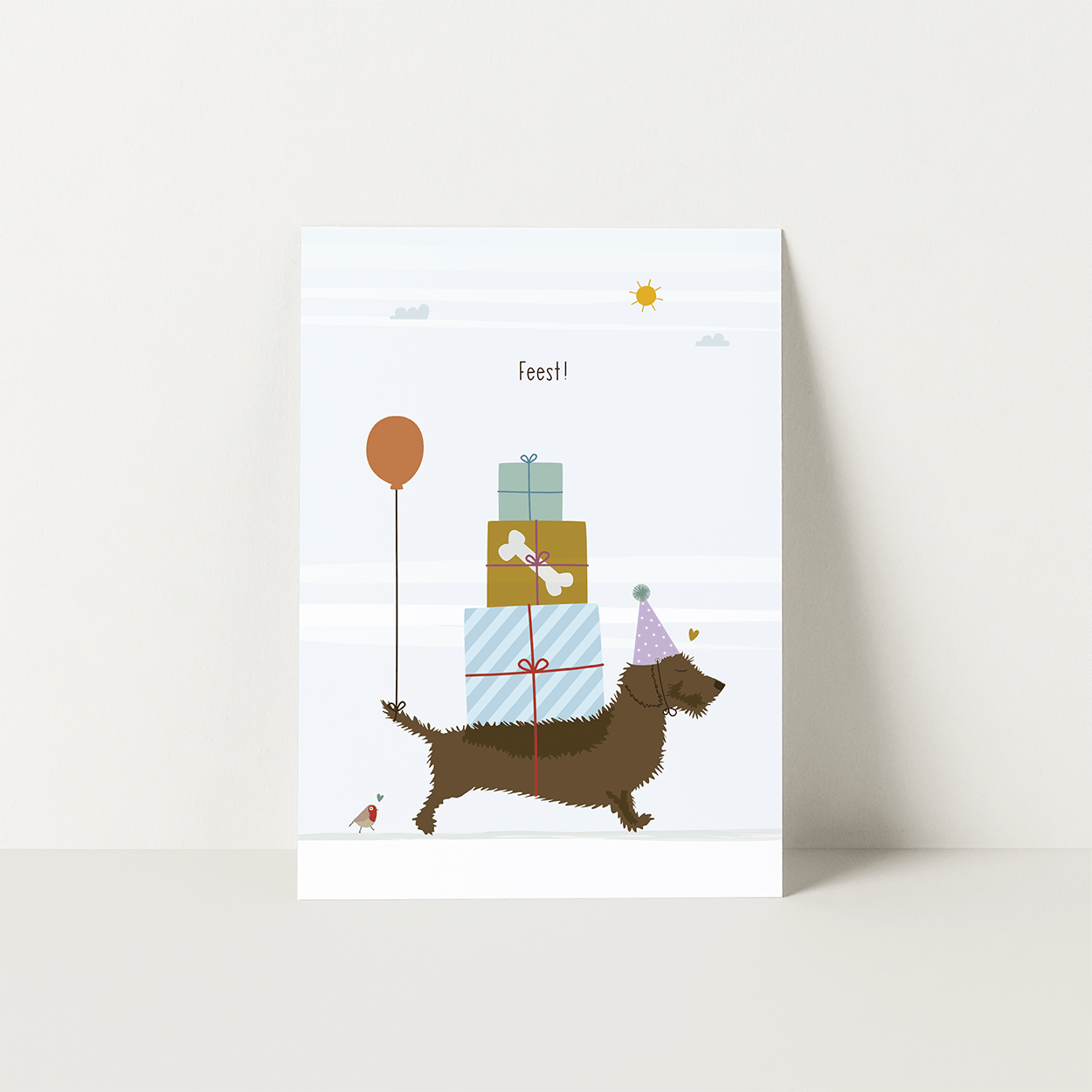 Verjaardagskaart teckel - Frits met cadeautje en ballonnen