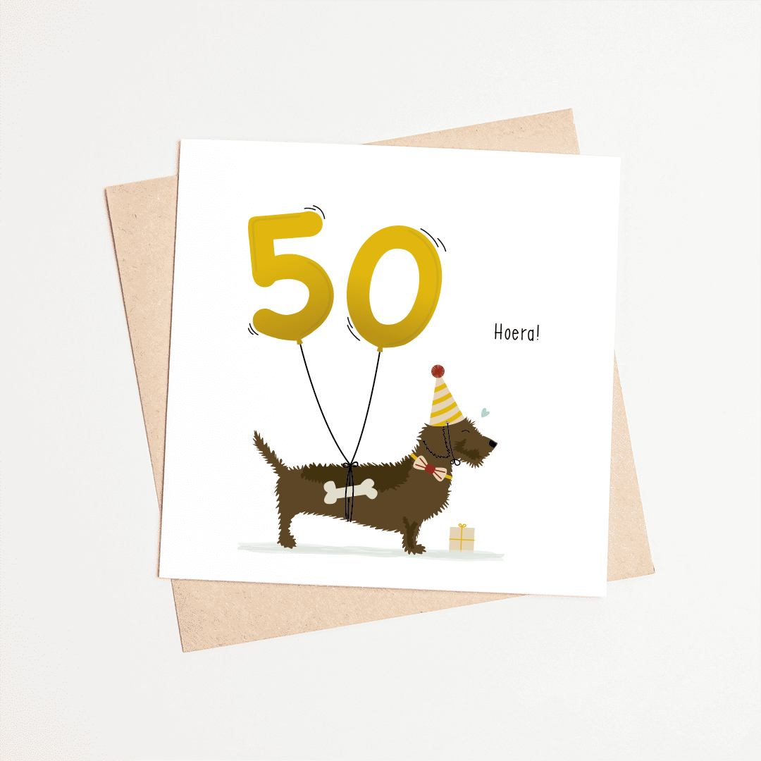 Verjaardagskaart 50 jaar met teckel – feestelijk teckel kaartje voor een gouden mijlpaal - Abraham of Sara.